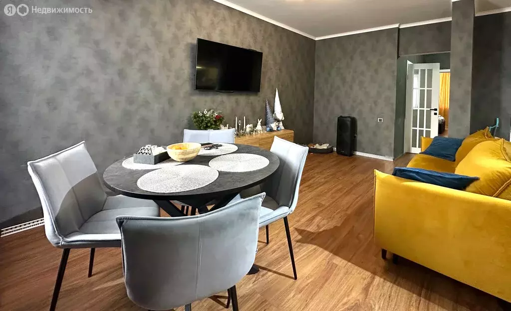 3-комнатная квартира: Батайск, улица Ушинского, 47 (69.1 м) - Фото 1