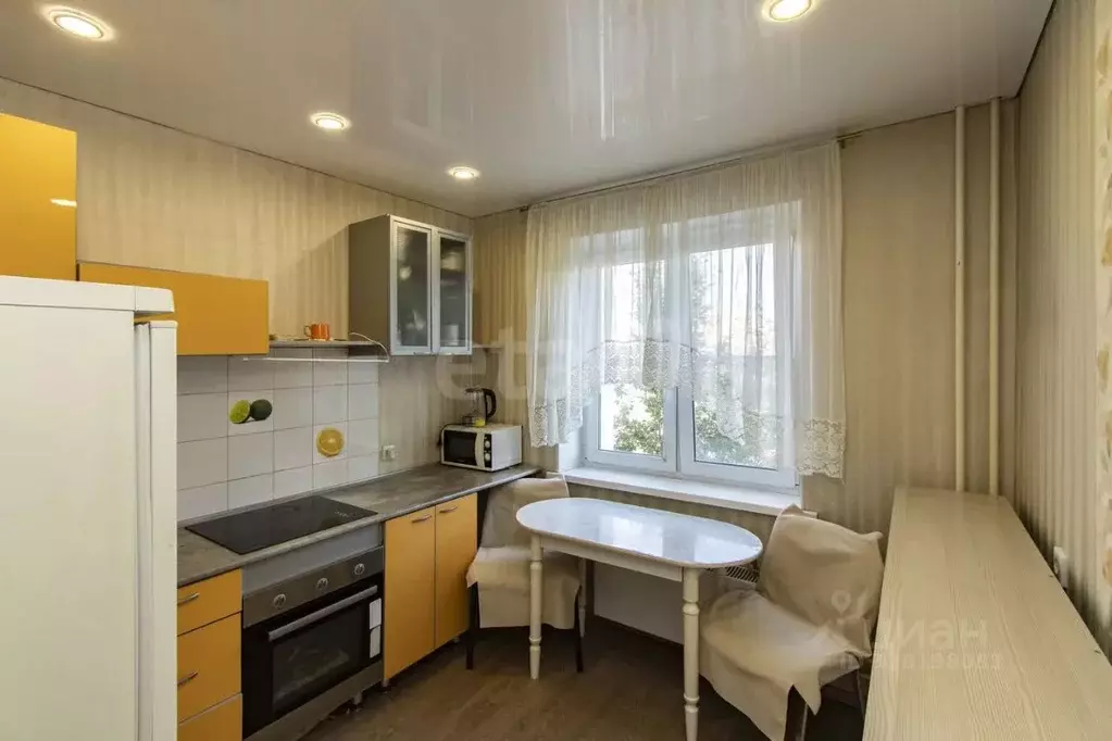 1-к кв. Тюменская область, Тюмень ул. Елизарова, 12 (32.1 м) - Фото 0