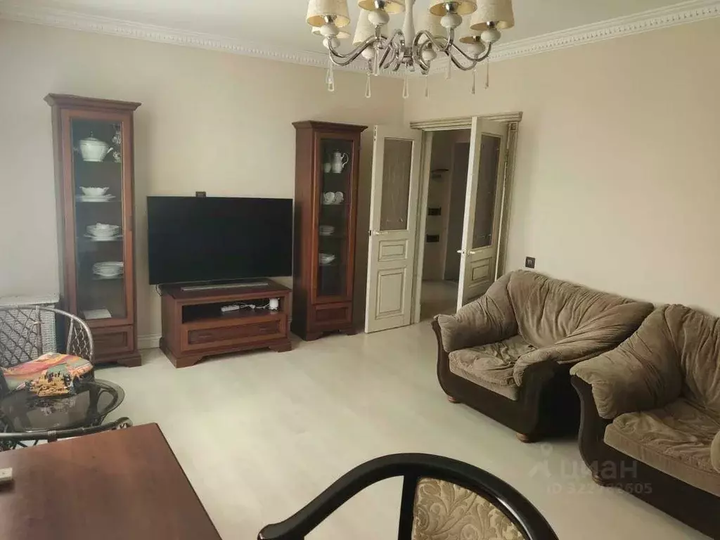 3-к кв. Крым, Керчь ул. Курсантов, 20 (100.0 м) - Фото 1