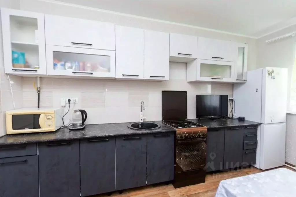 Дом в Оренбургская область, Оренбург пос. Подмаячный, ул. Квартал № ... - Фото 1