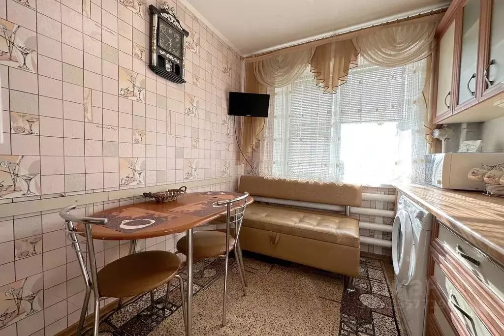 2-к кв. Крым, Феодосия ул. Федько, 47А (48.0 м) - Фото 2