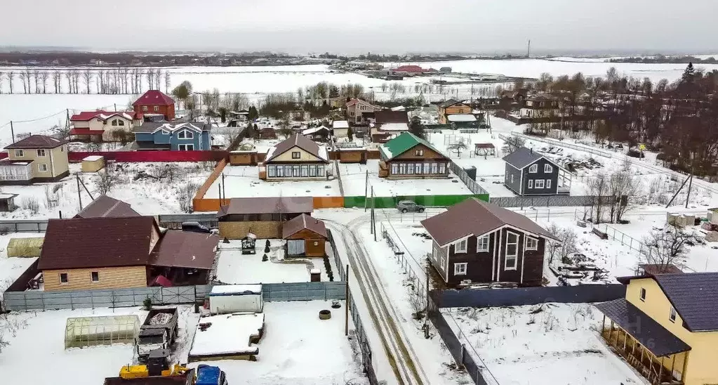 Участок в Ленинградская область, Гатчинский район, Сокол-2 СНТ 42 ... - Фото 0