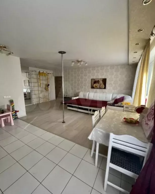 3-к. квартира, 65 м, 1/9 эт. - Фото 1