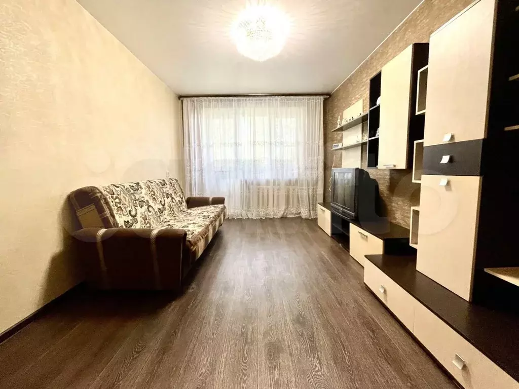 2-к. квартира, 50м, 2/5эт. - Фото 1