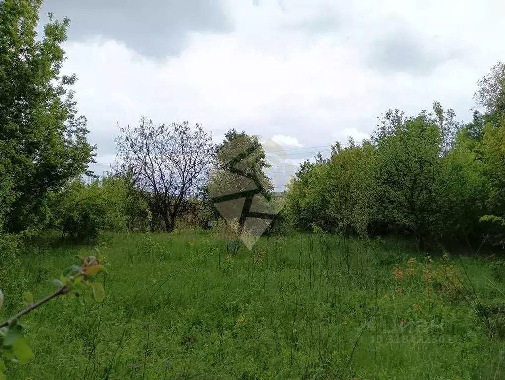 Дом в Белгородская область, Старый Оскол ул. Крутикова (30 м) - Фото 1