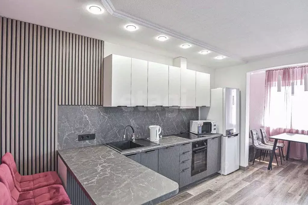 1-к кв. Сахалинская область, Южно-Сахалинск ул. имени Космонавта ... - Фото 2