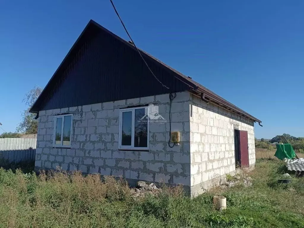 Дом в Белгородская область, Белгородский район, Хохловское с/пос, с. ... - Фото 1