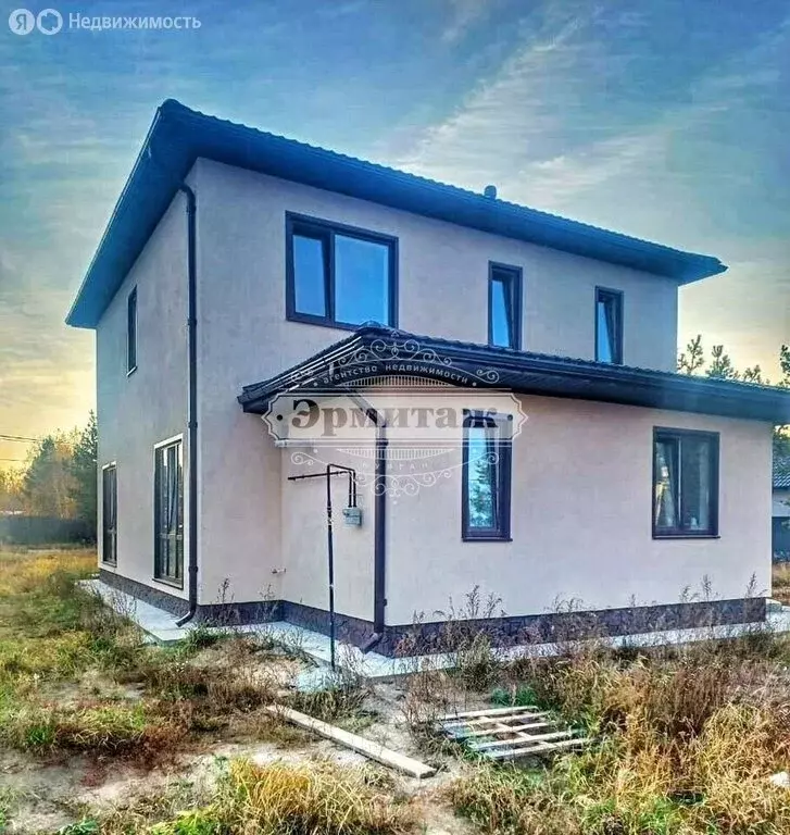 Дом в село Лесниково, Красивая улица (178 м) - Фото 0
