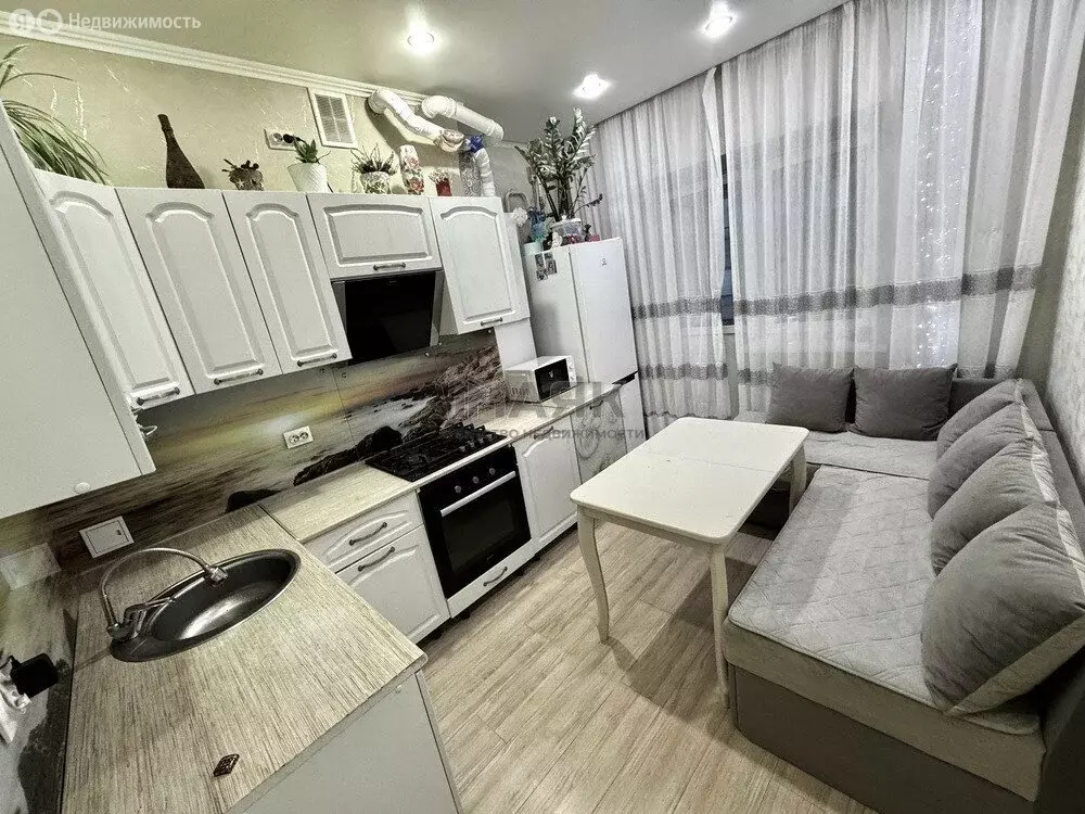 2-комнатная квартира: Анапа, улица Ленина, 180к8 (55.1 м) - Фото 1