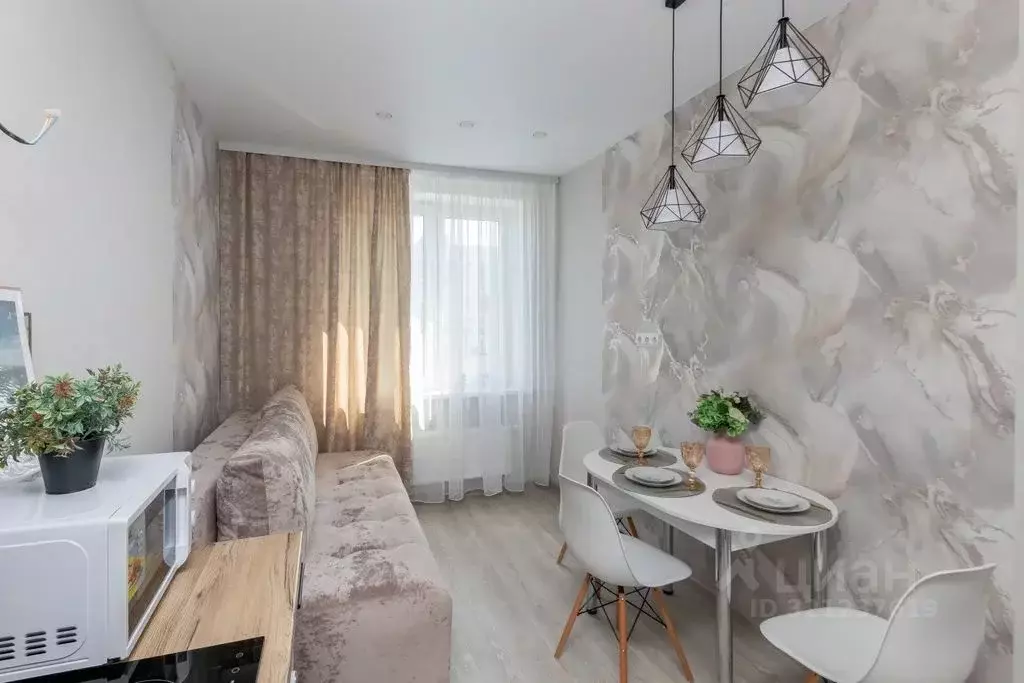 1-к кв. Тюменская область, Тюмень Новгородская ул., 20 (32.0 м) - Фото 1