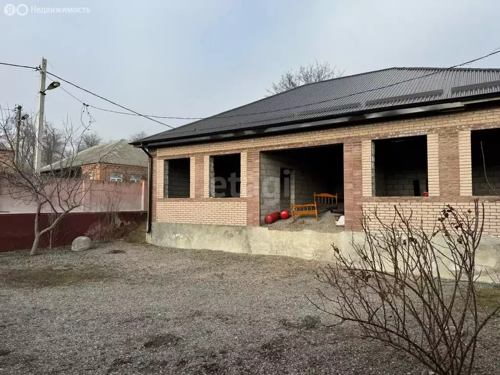 Дом в Назрань, Гамурзиевский административный округ (156 м) - Фото 1