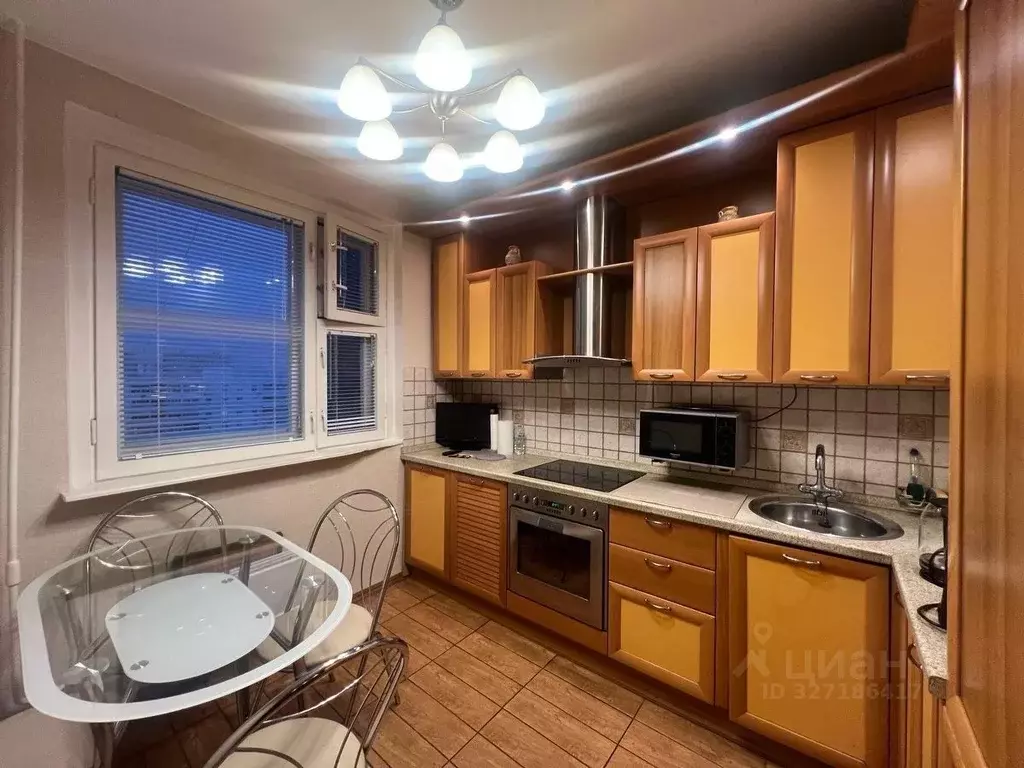 3-к кв. Москва ул. Исаковского, 31 (71.4 м) - Фото 1