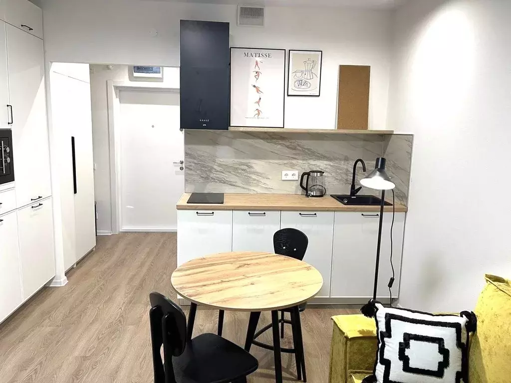 Студия Московская область, Люберцы ул. Летчика Ларюшина, 6 (22.0 м) - Фото 2