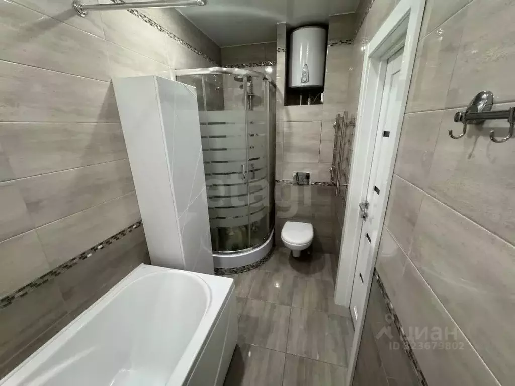 3-к кв. Брянская область, Брянск ул. Дуки, 75 (98.7 м) - Фото 1