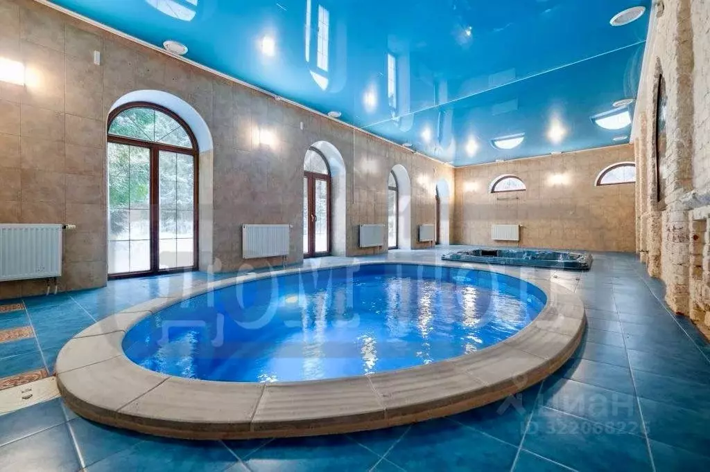 Дом в Московская область, Красногорск ул. Ленина, 4 (1200 м) - Фото 1