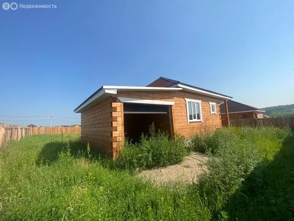 Дом в село Урик, улица Ленина, 93 (142 м) - Фото 1