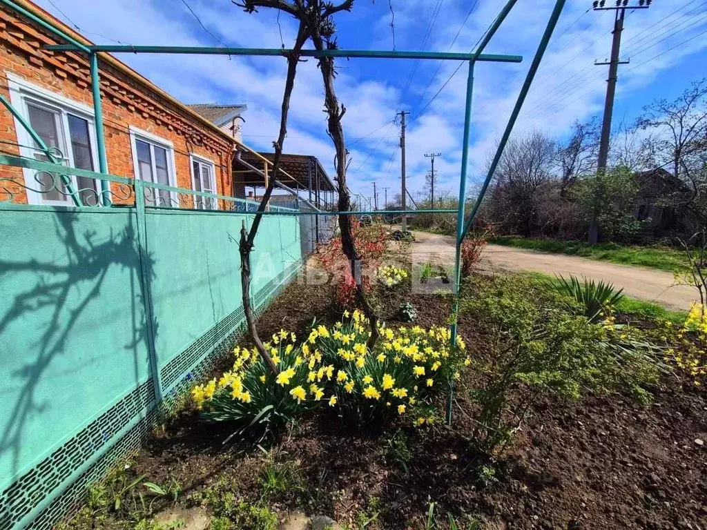 Дом в Краснодарский край, Усть-Лабинский район, Воронежское с/пос, ... - Фото 1