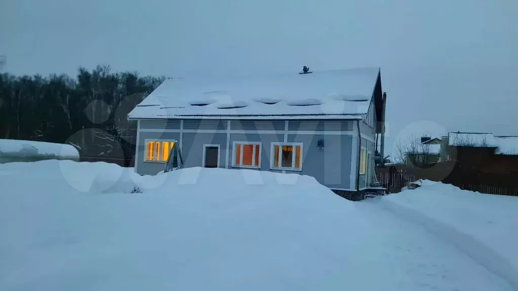 Дом 200 м на участке 10 сот. - Фото 0