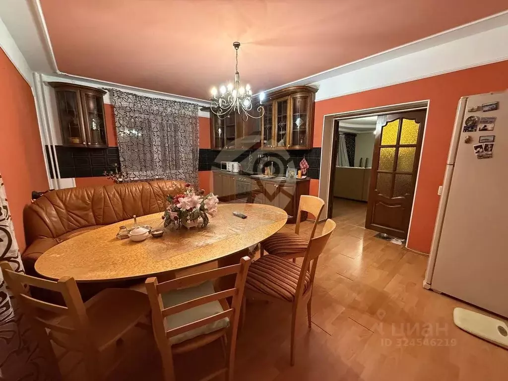 4-к кв. Белгородская область, Старый Оскол Восточный мкр, 49 (177.0 м) - Фото 1