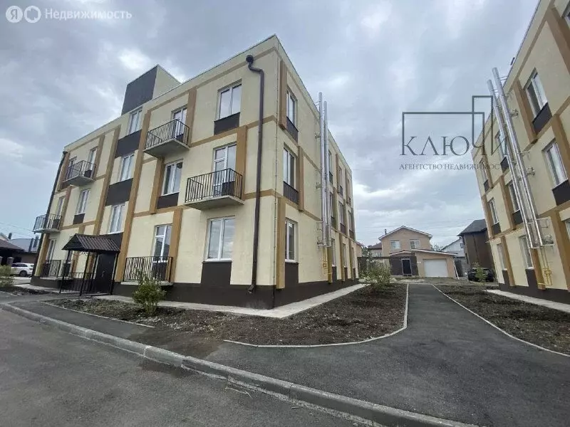 2-комнатная квартира: Магнитогорск, Сочинская улица, 7 (57.9 м) - Фото 1