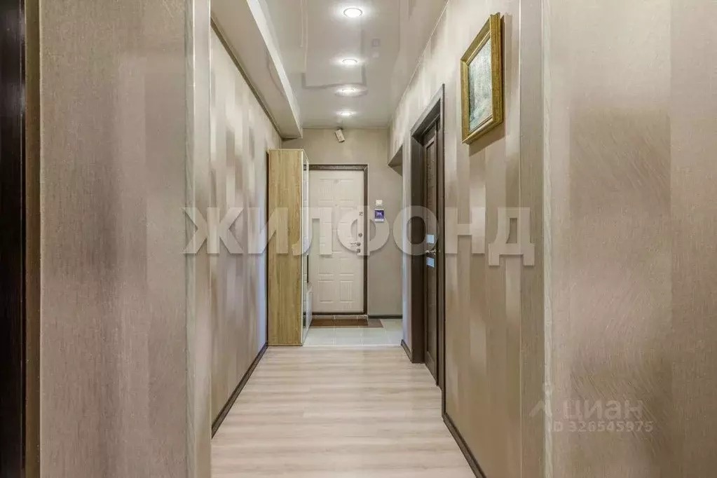 3-к кв. Новосибирская область, Новосибирск ул. Ключ-Камышенское плато, ... - Фото 1