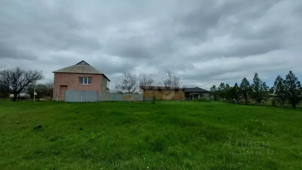 Дом в Крым, Кировский район, с. Яркое Поле ул. Солнечная (155 м) - Фото 0
