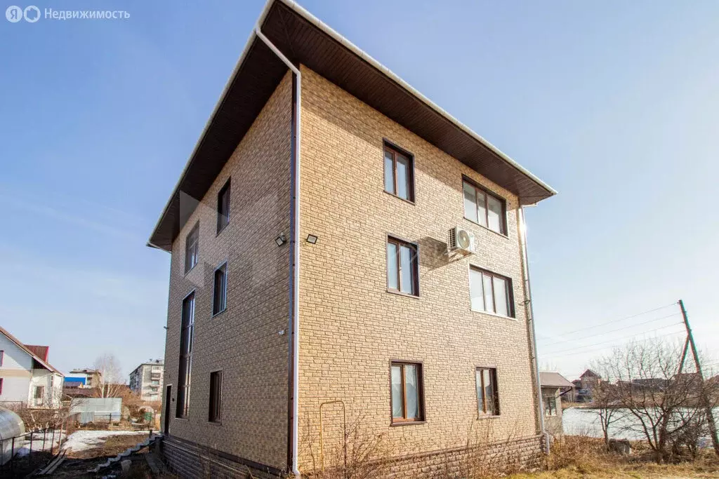 Дом в посёлок городского типа Тугулым, Октябрьская улица (360 м) - Фото 2