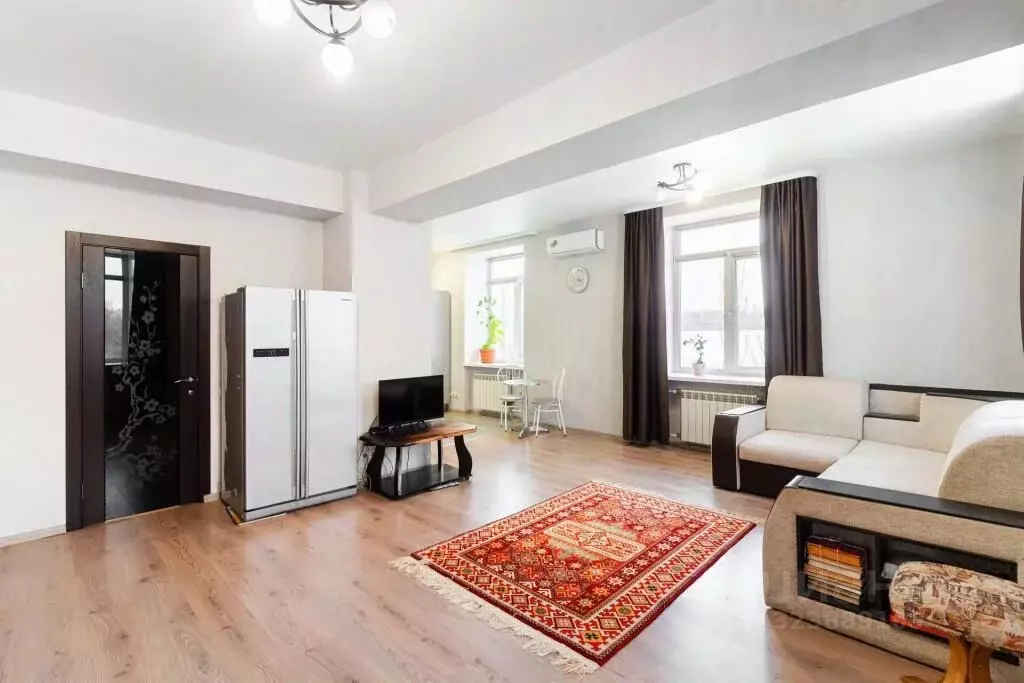 2-к кв. Омская область, Омск ул. Масленникова, 173 (63.2 м) - Фото 1