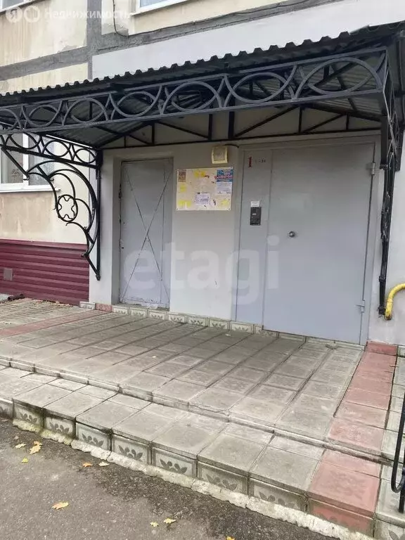 3-комнатная квартира: Котовск, улица 9-й Пятилетки, 1 (64.6 м) - Фото 1