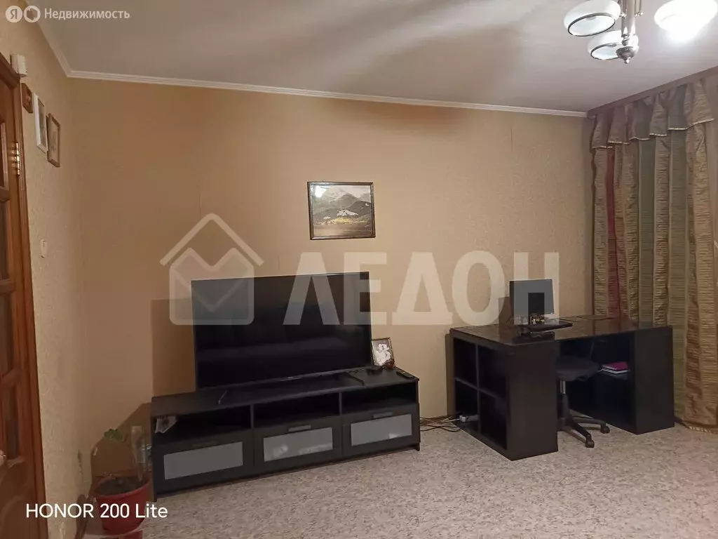 2-комнатная квартира: Омск, улица Рождественского, 9/2 (64.1 м) - Фото 1