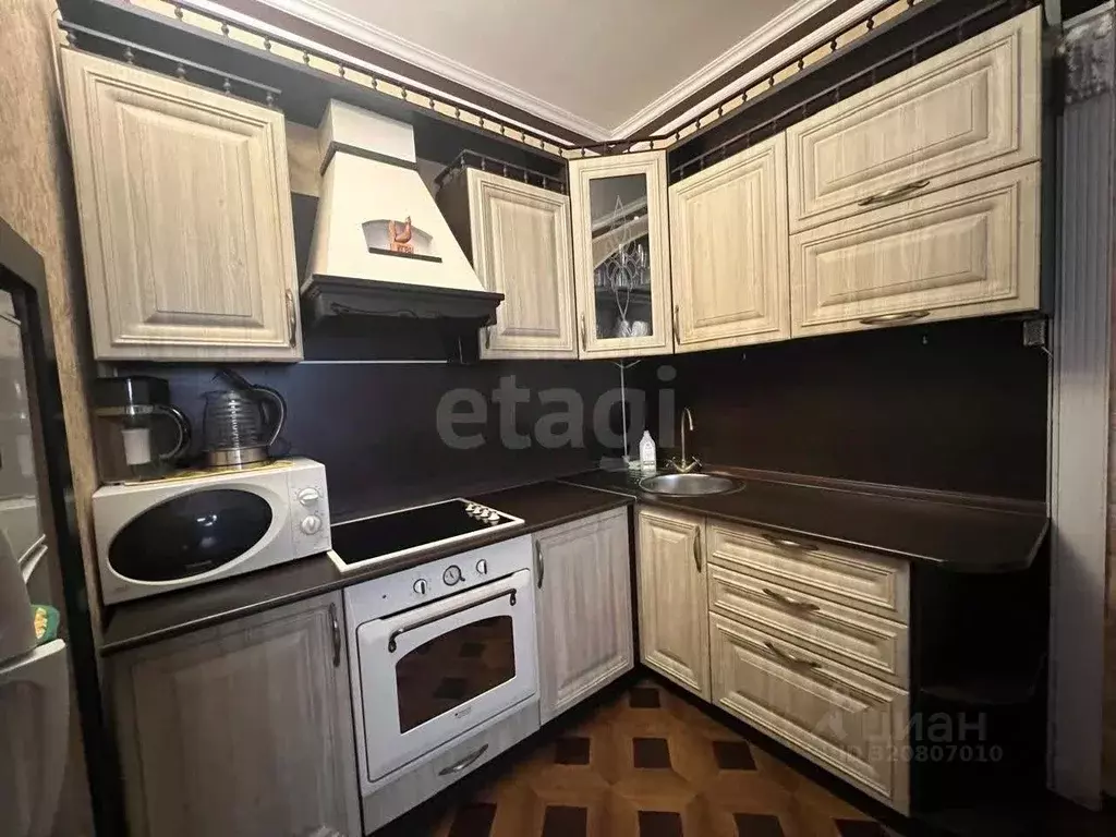 1-к кв. Ханты-Мансийский АО, Сургут ул. 30 лет Победы, 41 (53.0 м) - Фото 2