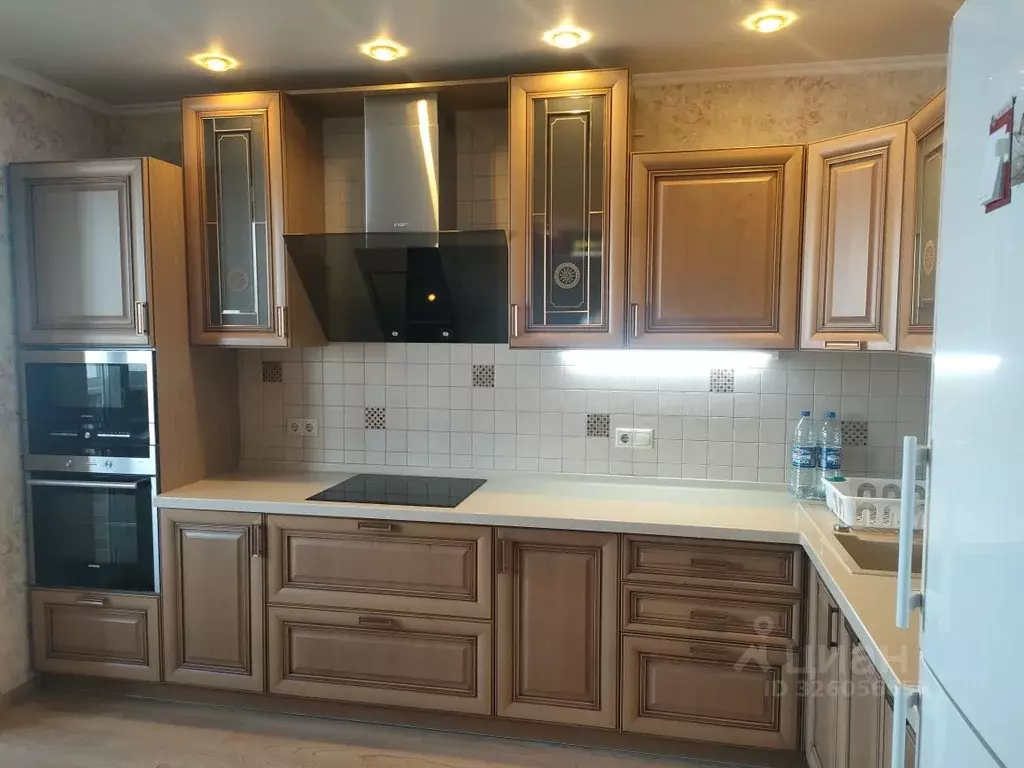 3-к кв. Омская область, Омск ул. Орловского, 8 (100.0 м) - Фото 2