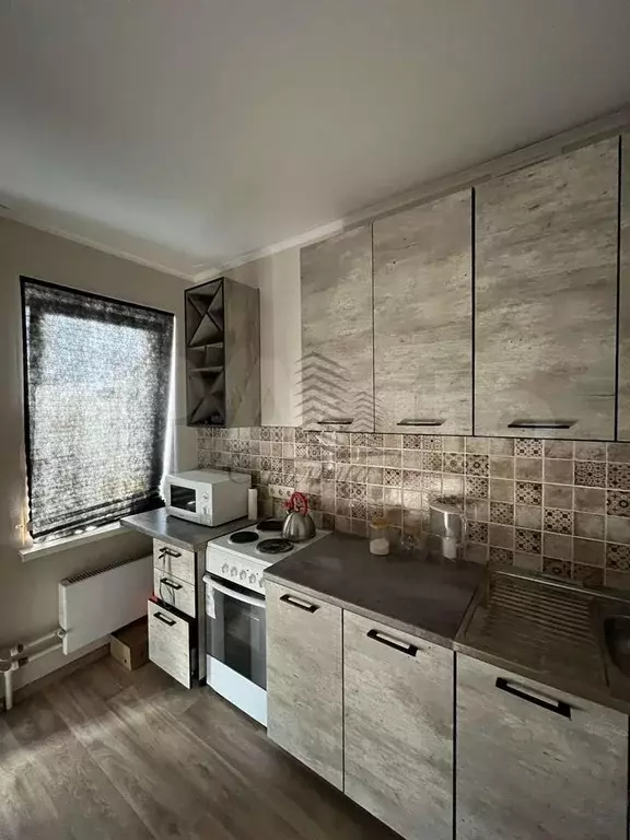 1-к. квартира, 40 м, 1/9 эт. - Фото 0
