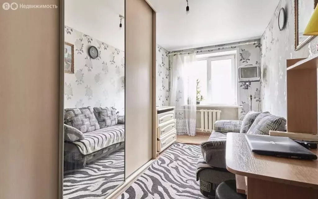3-комнатная квартира: Тула, улица Галкина, 32 (54 м) - Фото 0