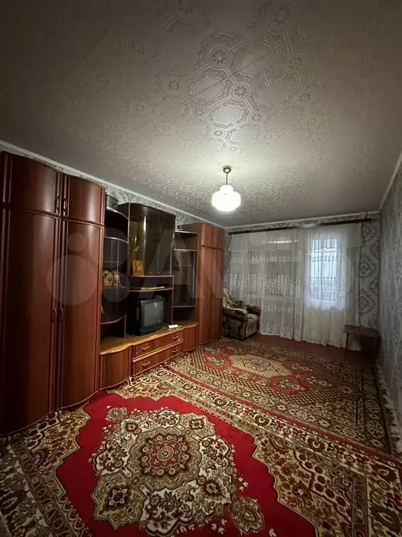 2-к. квартира, 45 м, 1/9 эт. - Фото 0