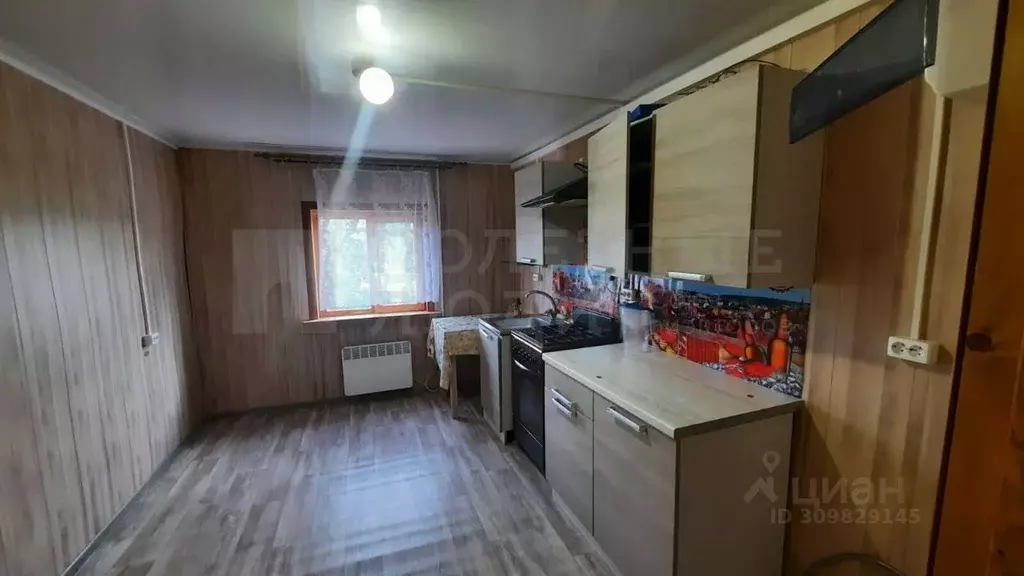 Дом в Новгородская область, Новгородский район, Трубичинское с/пос, д. ... - Фото 1