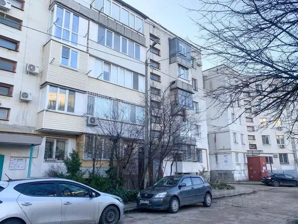 2-к кв. Севастополь ул. Адмирала Юмашева, 3 (54.0 м) - Фото 0