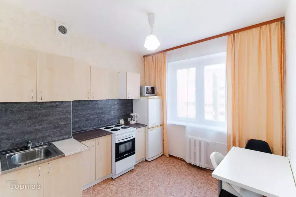 1-к кв. Омская область, Омск ул. Крупской, 23К1 (45.0 м) - Фото 2