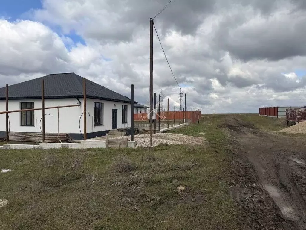 Участок в Крым, Симферопольский район, с. Мирное ул. Романа Филипова ... - Фото 2