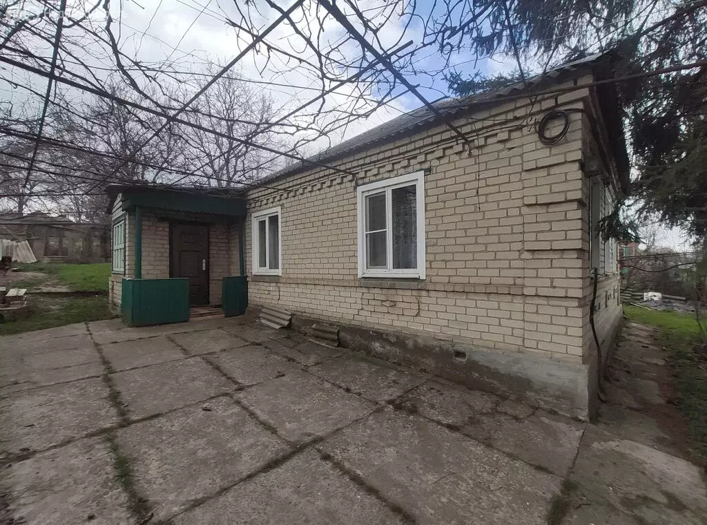 Дом в Кропоткин, Ставропольская улица (60 м) - Фото 0