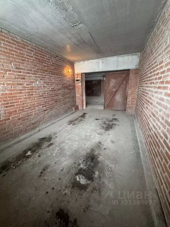 Гараж в Омская область, Омск ул. Крупской, 25/2 (19 м) - Фото 1