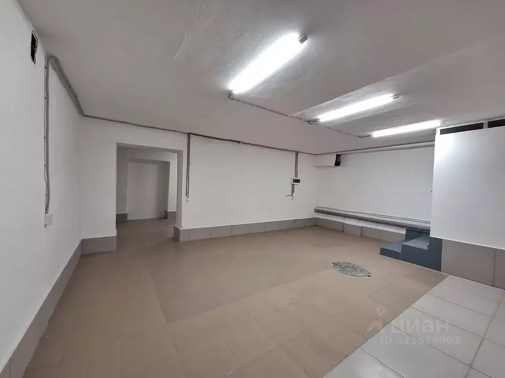 Помещение свободного назначения в Свердловская область, Екатеринбург ... - Фото 2