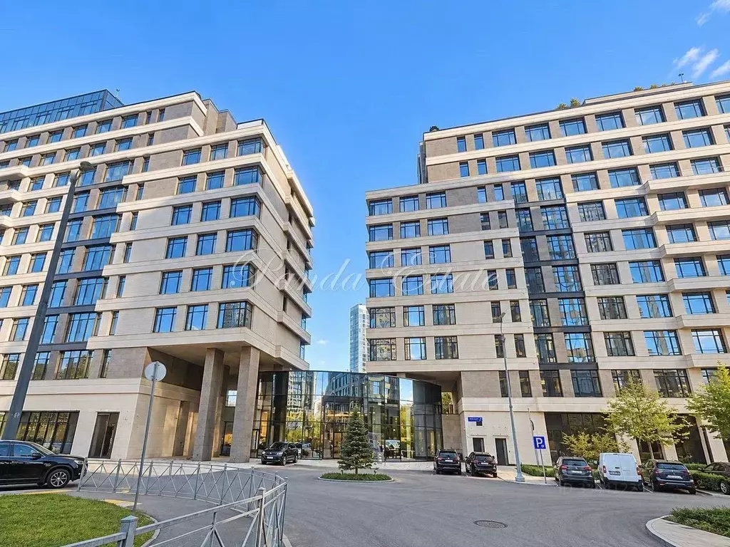 5-к кв. Москва ул. Сергея Бондарчука, 6 (350.0 м) - Фото 1