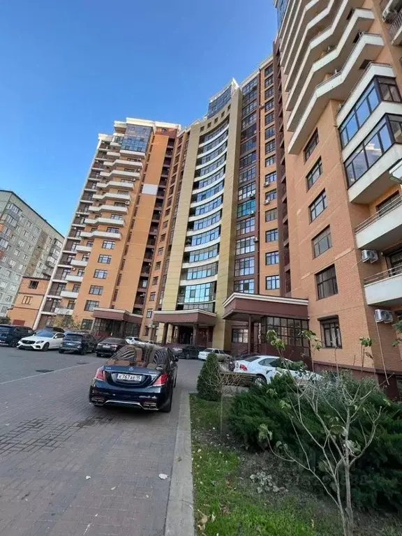 3-к кв. Дагестан, Махачкала просп. Гамидова, 11В (150.0 м) - Фото 1