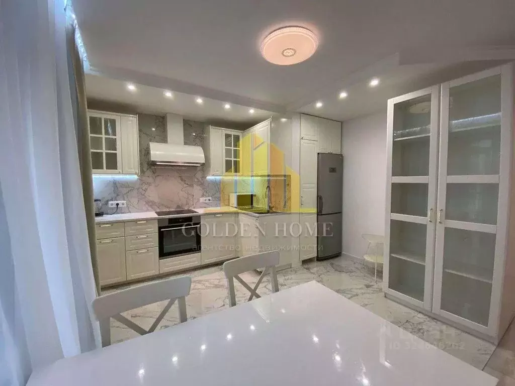 3-к кв. Санкт-Петербург Кременчугская ул., 17к2 (85.0 м) - Фото 1