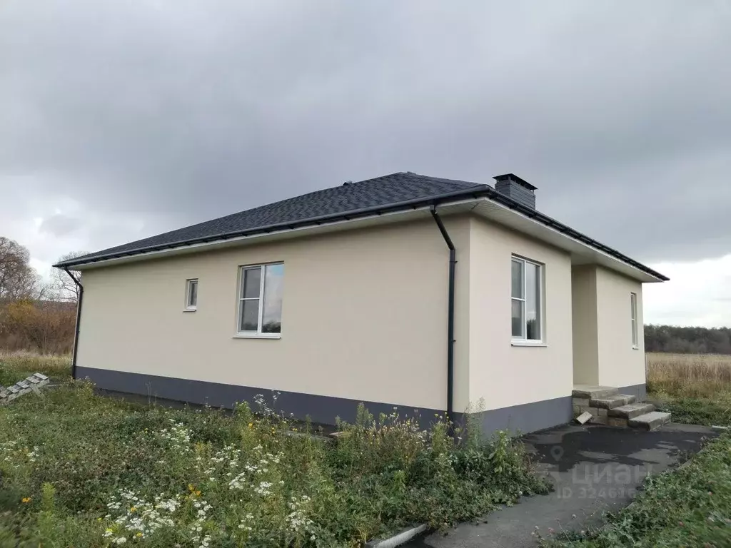 Коттедж в Белгородская область, Яковлевский муниципальный округ, с. ... - Фото 1