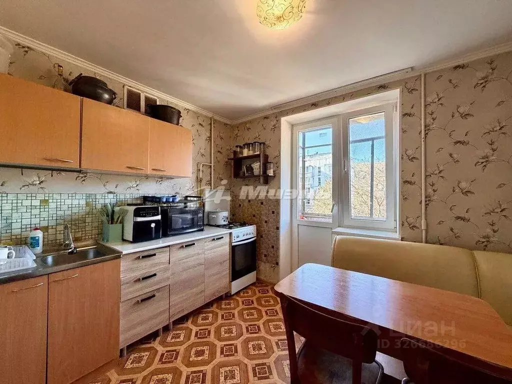 3-к кв. Крым, Симферополь ул. Генерала Родионова, 19 (69.0 м) - Фото 1