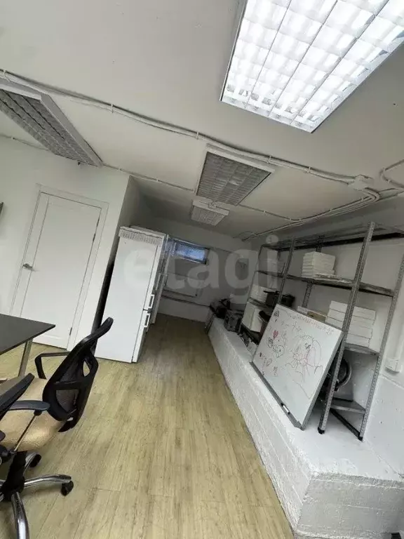 Помещение свободного назначения в Тюменская область, Тюмень ул. Льва ... - Фото 1