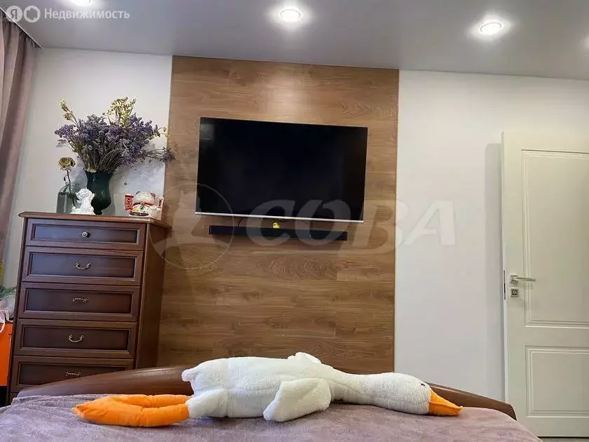 3-комнатная квартира: деревня Дударева, улица Созидателей, 8 (90 м) - Фото 1