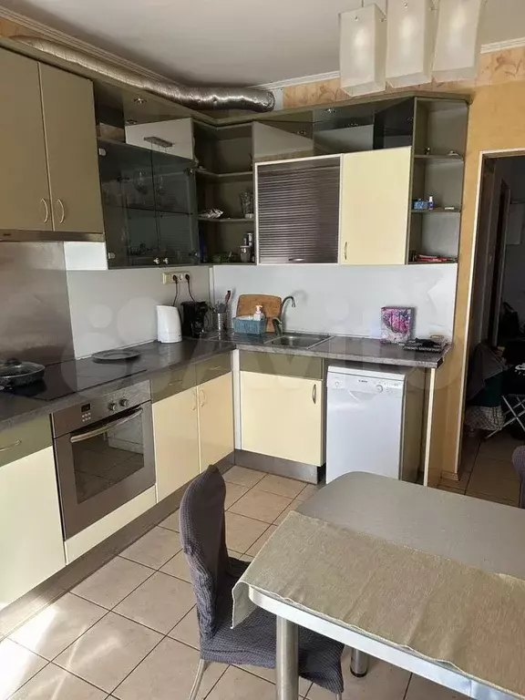 Комната 18 м в 3-к., 8/10 эт. - Фото 1